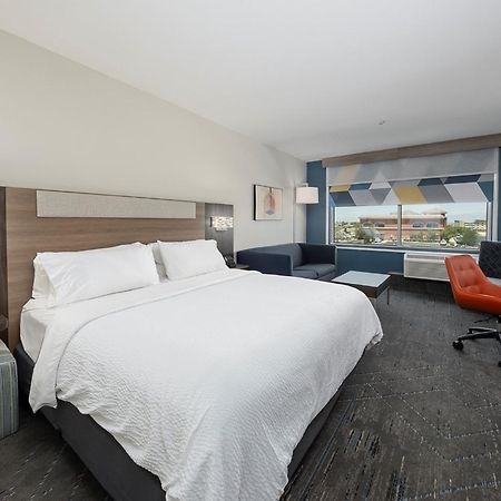 Holiday Inn Express & Suites Ridgecrest - China Lake By Ihg Exterior photo