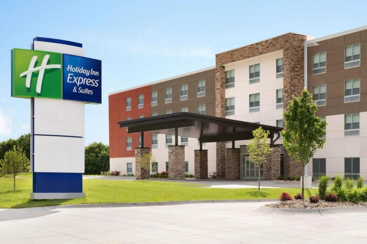 Holiday Inn Express & Suites Ridgecrest - China Lake By Ihg Exterior photo