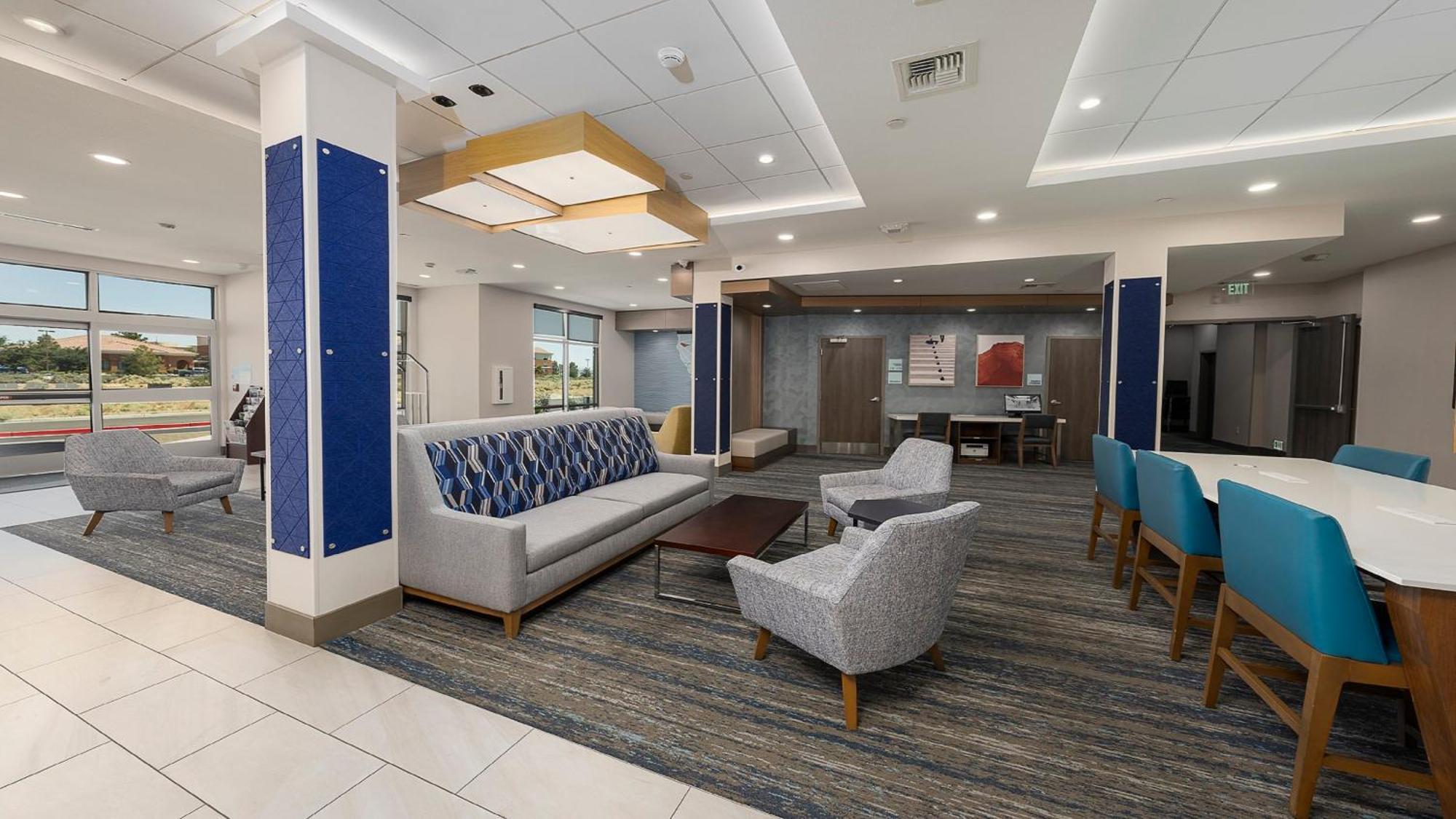 Holiday Inn Express & Suites Ridgecrest - China Lake By Ihg Exterior photo
